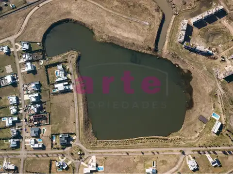 Terreno a la venta en barrio cerrado los juncos A49