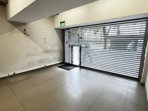 LOCAL 2 PISOS 209 M2 EN ALQUILER RETIRO UBICACION