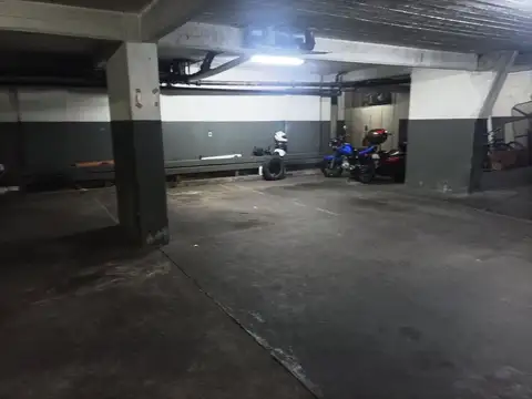 PALERMO-VENTA COCHERA- EN PLANTA BAJA