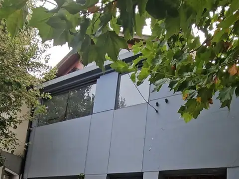 Casa 6 ambientes en barrio Don Bosco