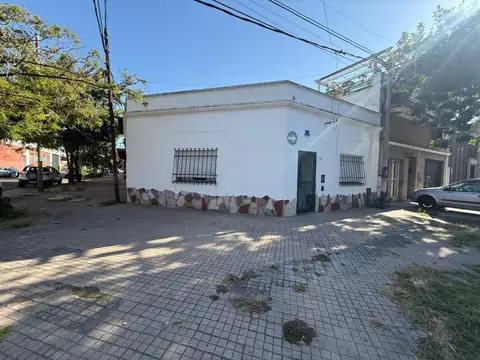 Velez Sarfield 1203 Casa 2 dormitorios