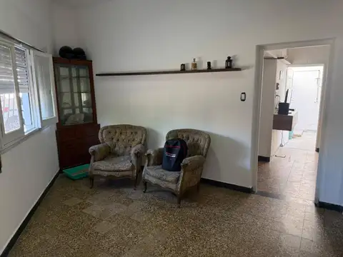 Velez Sarfield 1203 Casa 2 dormitorios