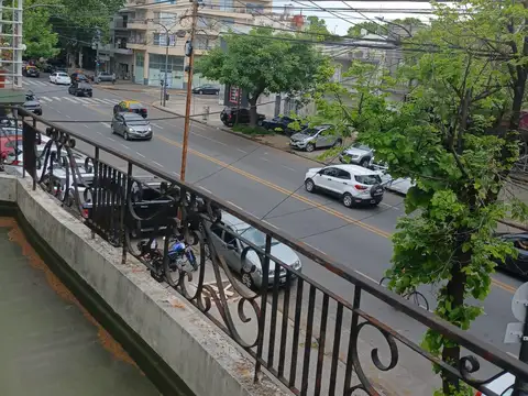 Oficina en Alquiler en Parque Chas, $ 1.600.000