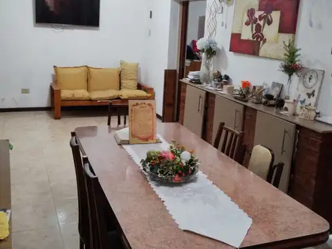 Depto Tipo Casa 4 ambientes con 1 baño