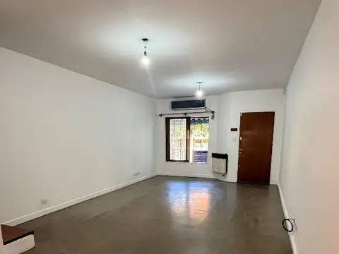 Depto Tipo Casa en Alquiler de 2 dormitorios