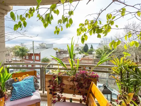 VENTA 3 AMB. CON COCHERA *R774*