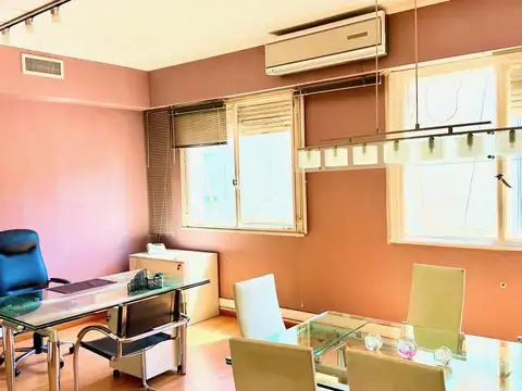 Oficina en Venta Reciclada Microcentro