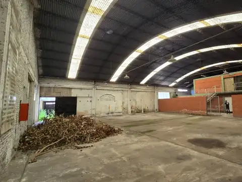 VENTA - GALPON/LOTE CON EDIFICACION - IDEAL PYME