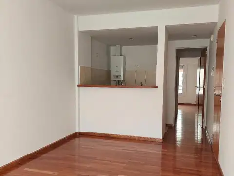 Venta Departamento un dormitorio -quincho común-baulera- Centro