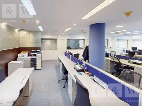 Oficina en Alquiler con 3 cocheras