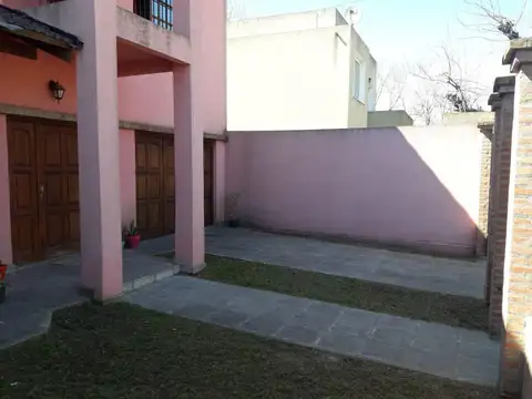 Casa en Venta en Manuel B Gonnet, USD 200.000