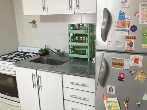 Parque Centenario Monoambiente  32 m2 cub aprox Muy buen estado!