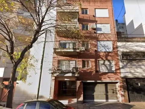 Parque Centenario Monoambiente  32 m2 cub aprox Muy buen estado!