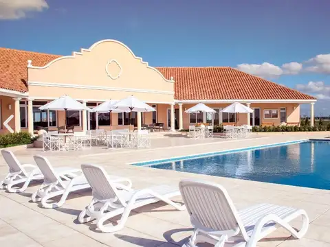 AV JUAN PABLO II  al 1500