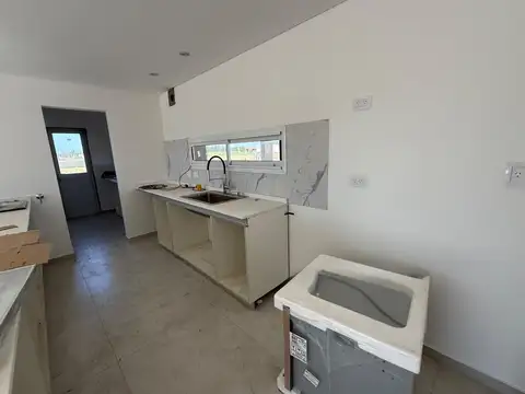 Casa en Venta con 6 cocheras