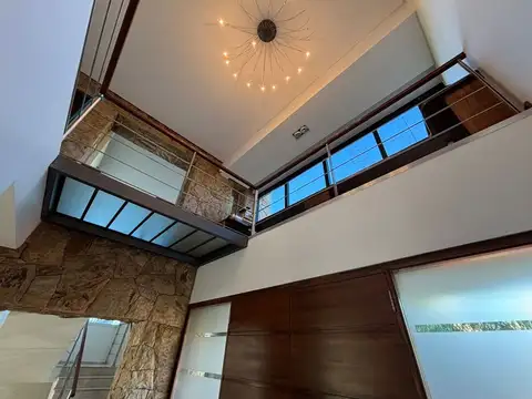 Casa en Venta en El Challao, USD 480.000