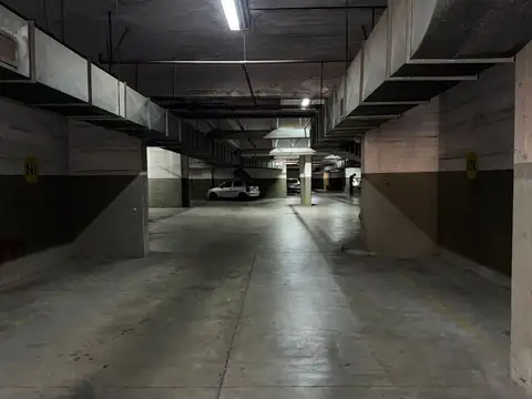 Cochera doble en venta – Villa Luro