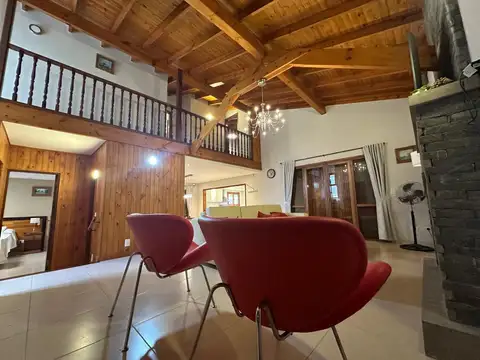 Cod 078 – Casa Sobre 2 Lotes Multifamiliares