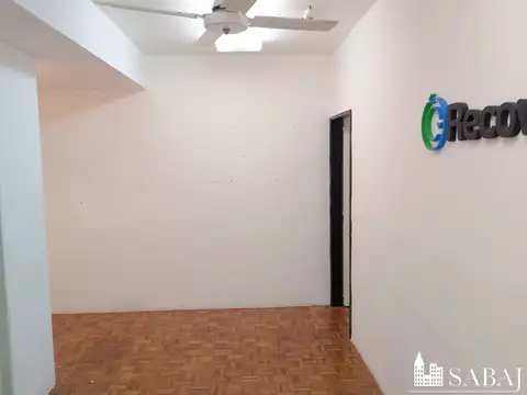 Oficina en Alquiler en San Nicolás, $ 400.000