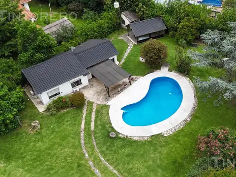 Casa Quinta con Pileta y Quincho en Exaltacion De La Cruz