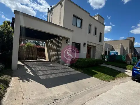 Barrio La Agustina 100