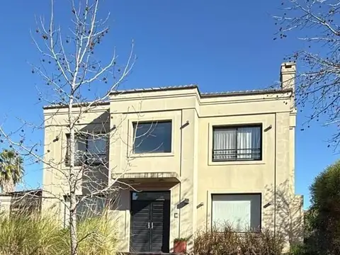 Venta casa en Barrio Septiembre Escobar- 4 dorm -4 baños Apto crédito-Oportunidad por viaje