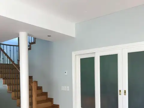 Casa en Venta con 4 cocheras