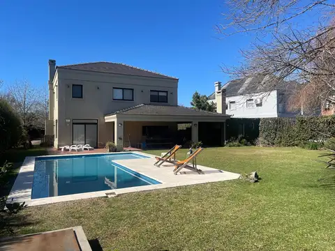 Casa en Venta en Belen de Escobar, USD 365.000