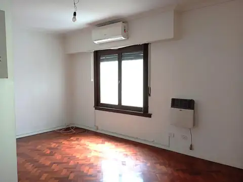 Departamento 2 Amb. C/Fte. Excelente Estado Condarco al 400