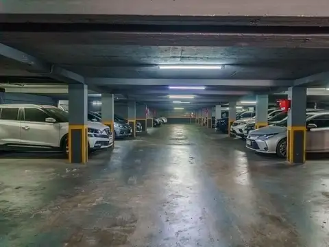 Venta Cochera en San Cristobal Pb sin ascensor