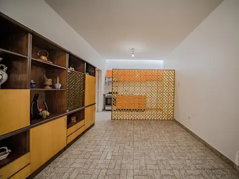 Depto Tipo Casa en Venta en Santos Lugares, USD 98.000