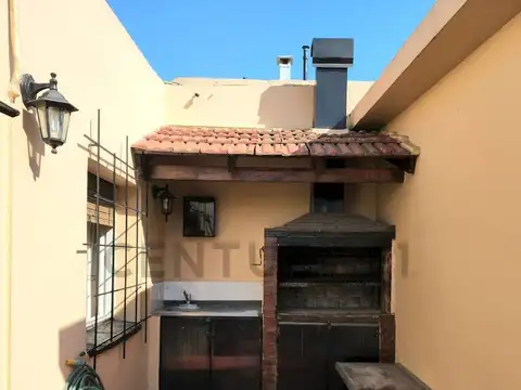 Depto Tipo Casa en Venta en Flores, USD 199.000
