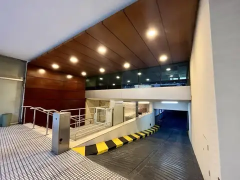 Edificio Comercial en Recoleta