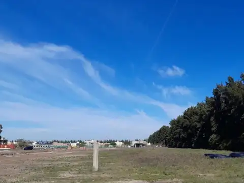 Lote perimetral orientación Norte, Barrio Santa Inés,