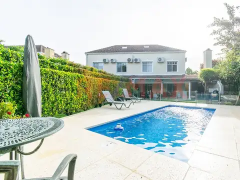 VENTA CASA EN PORTEZUELO NORDELTA 4 AMB. C/ JARDIN