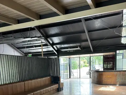 Local en Alquiler en Funes, USD 6.200