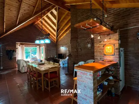 VILLA VENTANA - HERMOSA CASA EN MUY AMPLIO LOTE