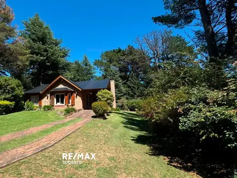 VILLA VENTANA - HERMOSA CASA EN MUY AMPLIO LOTE