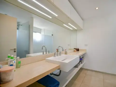 Departamento en Venta en Ringuelet, USD 145.000