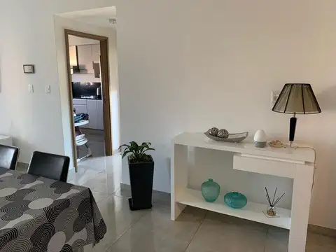 4 AMBIENTES CON COCHERA DOBLE, COCINA Y LAVADERO INDEP , 3 DORM , 3 BAÑOS  AMPLIO BALCON , PISCIN
