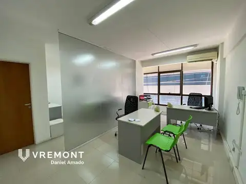 Uruguay al 200 oficina en venta y o alquiler en San Nicolás, excelente ubicación