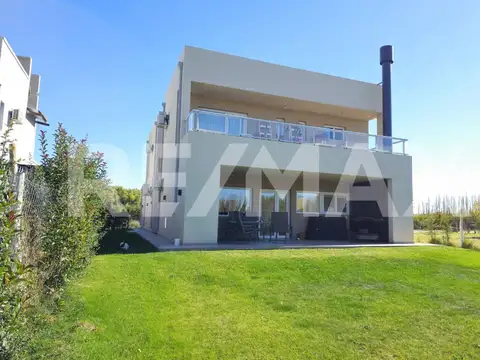 Lote 57 S/N Barrio Cinco Soles 100