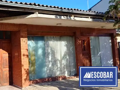 Terreno con casa, totalmente plano, idel desarrollo