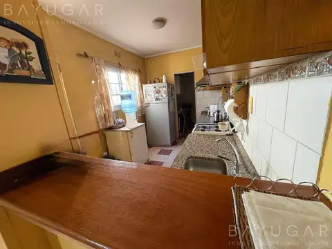 Casa 4 ambientes con 1 baño