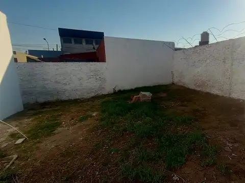 OPORTUNIDAD VENTA CASA 3 AMBIENTES PATIO FINANCIACION