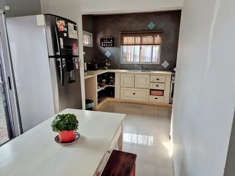 Casa de 4 ambientes Pilar