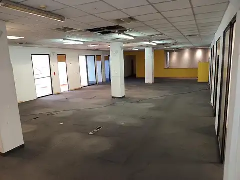 Galpon en Venta 36  mts Frente