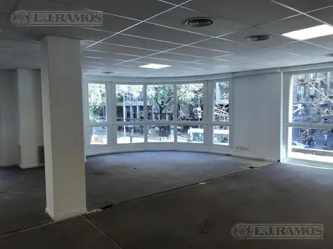 Oficina en Alquiler en San Nicolás, USD 4.660