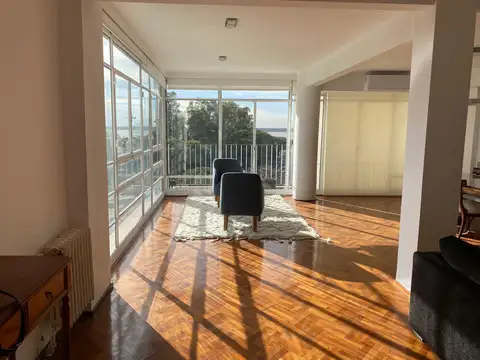 Departamento en Venta de 8 ambientes