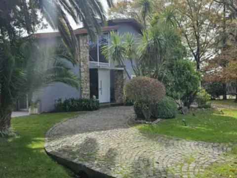 Casa en Country El Paraiso, Guernica